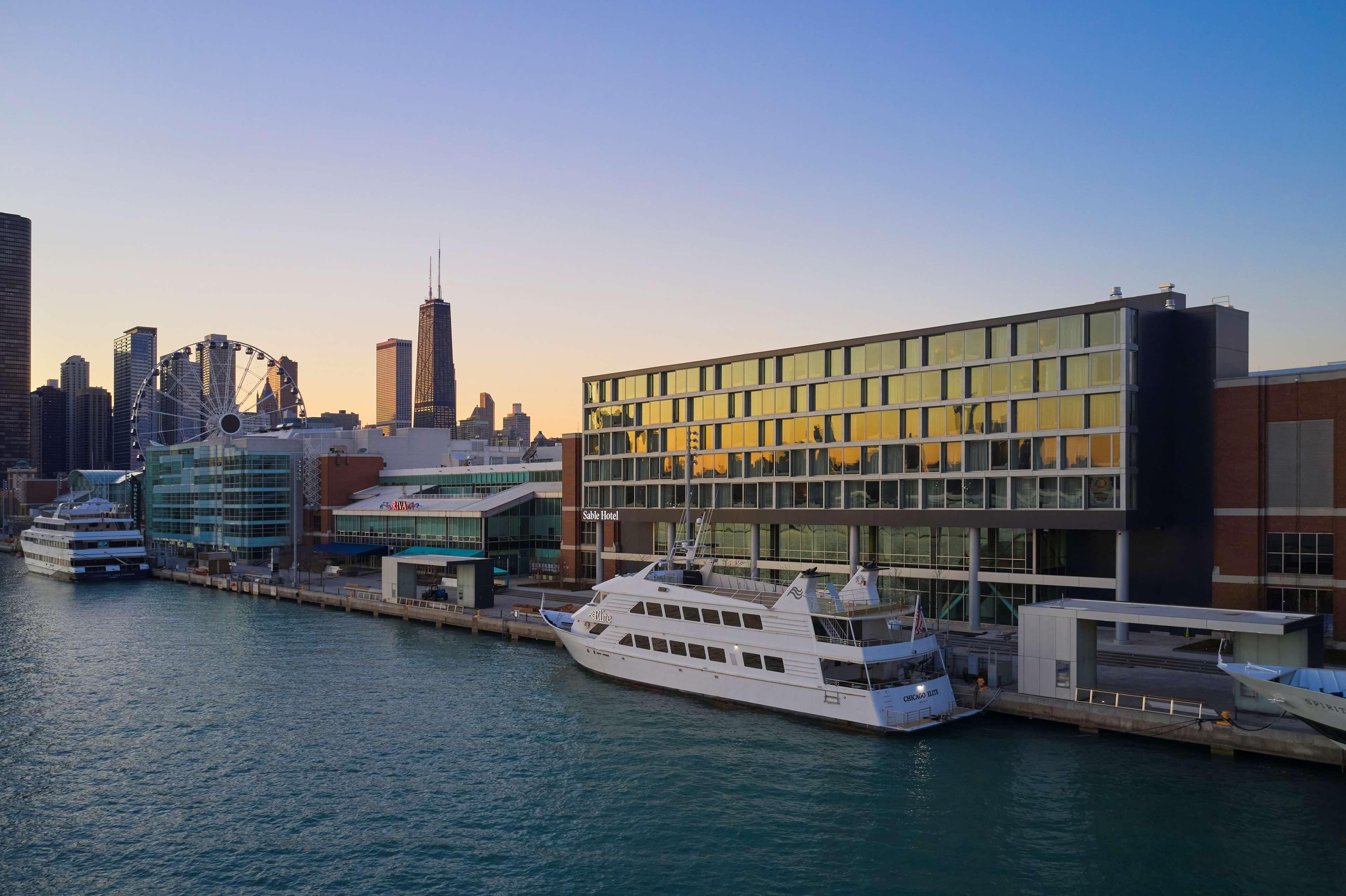 Sable At Navy Pier Chicago, Curio Collection By Hilton Hotel Kültér fotó
